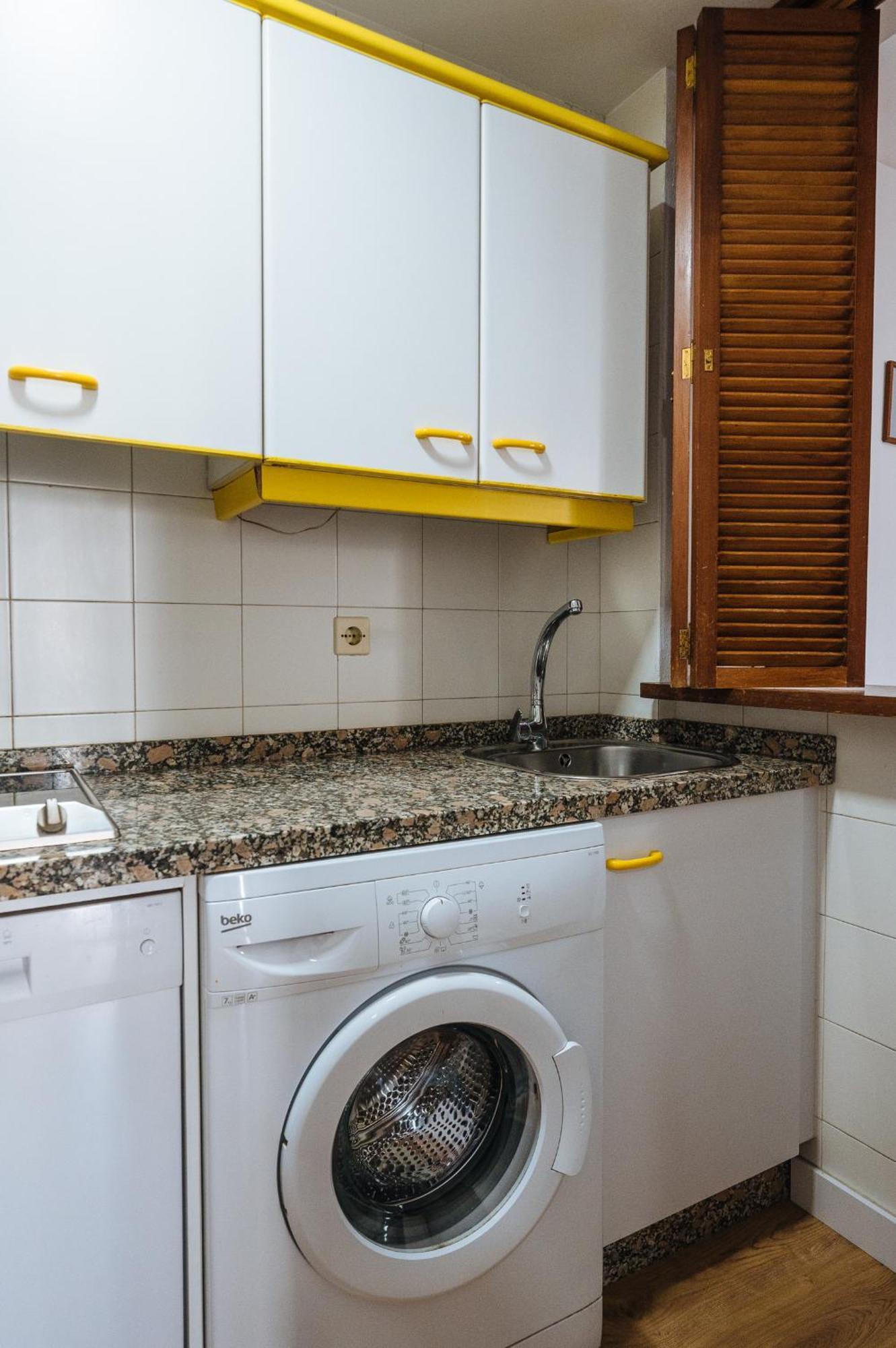 apartamento con parking plaza del museo Sevilla Exterior foto