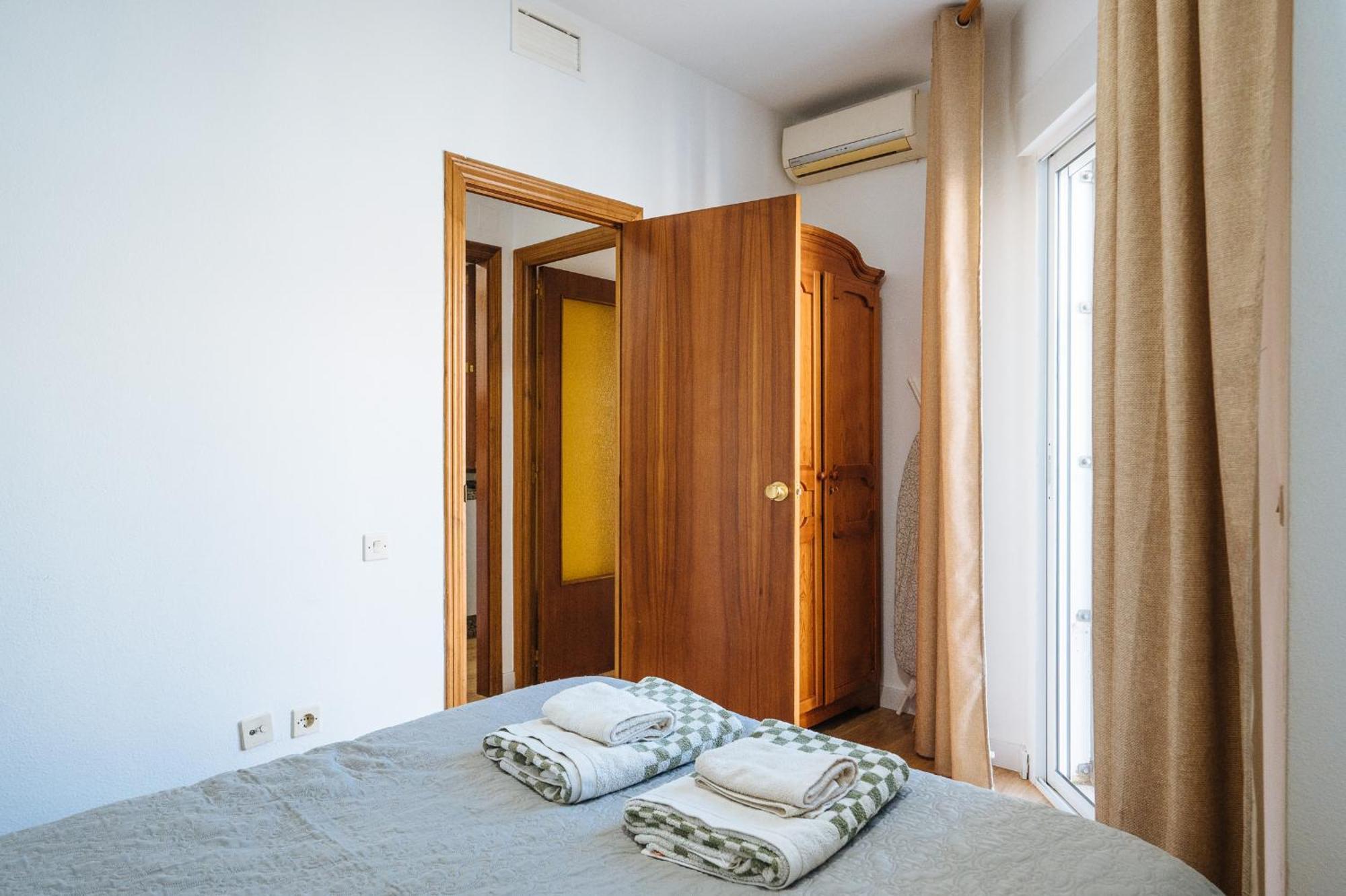 apartamento con parking plaza del museo Sevilla Exterior foto