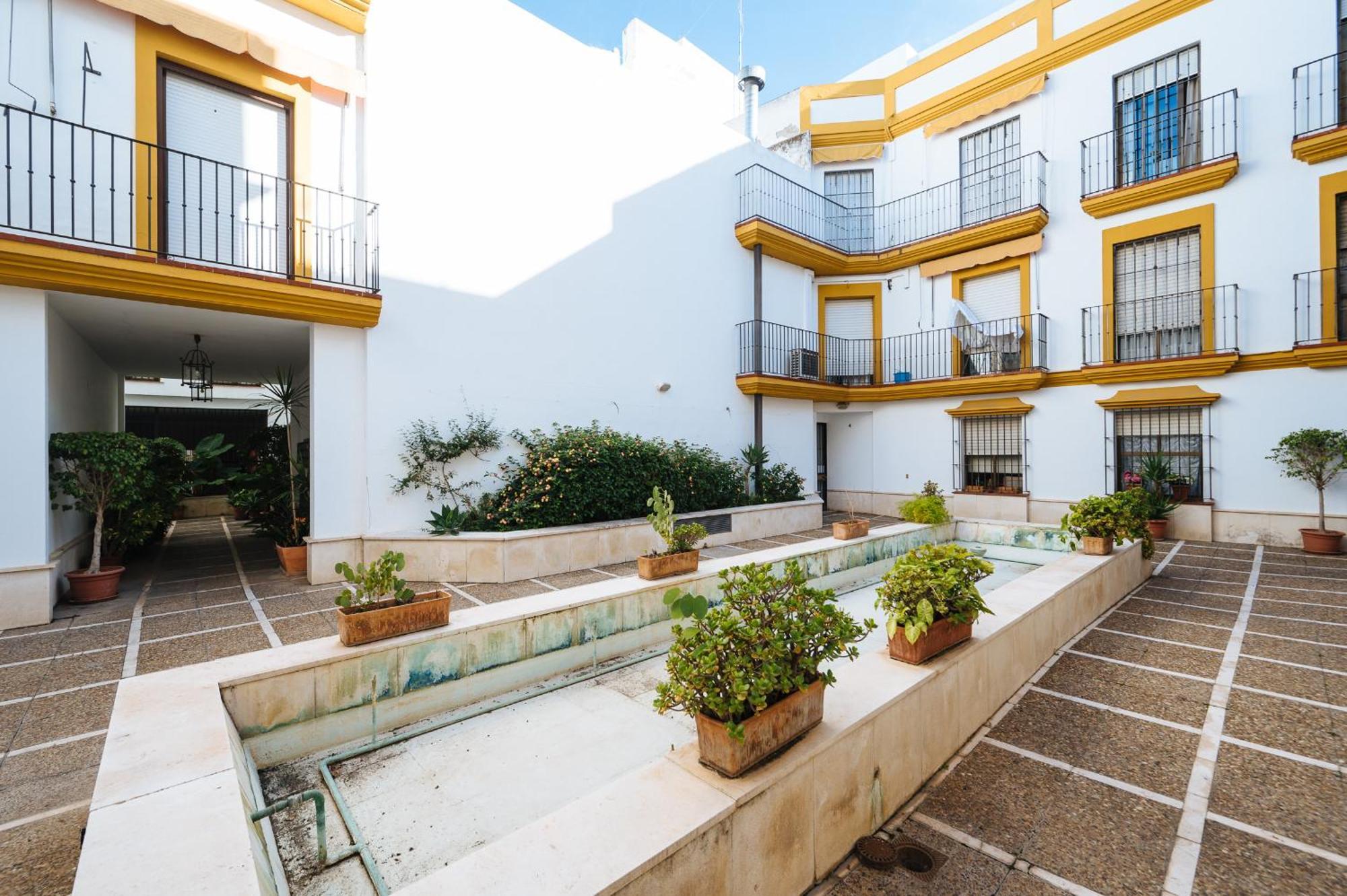 apartamento con parking plaza del museo Sevilla Exterior foto