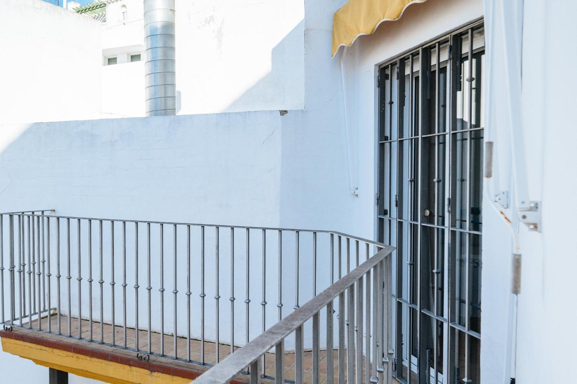 apartamento con parking plaza del museo Sevilla Exterior foto